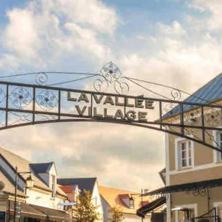 Appartement Confortable Proche Disneyland Paris Bussy-Saint-Georges Exterior foto